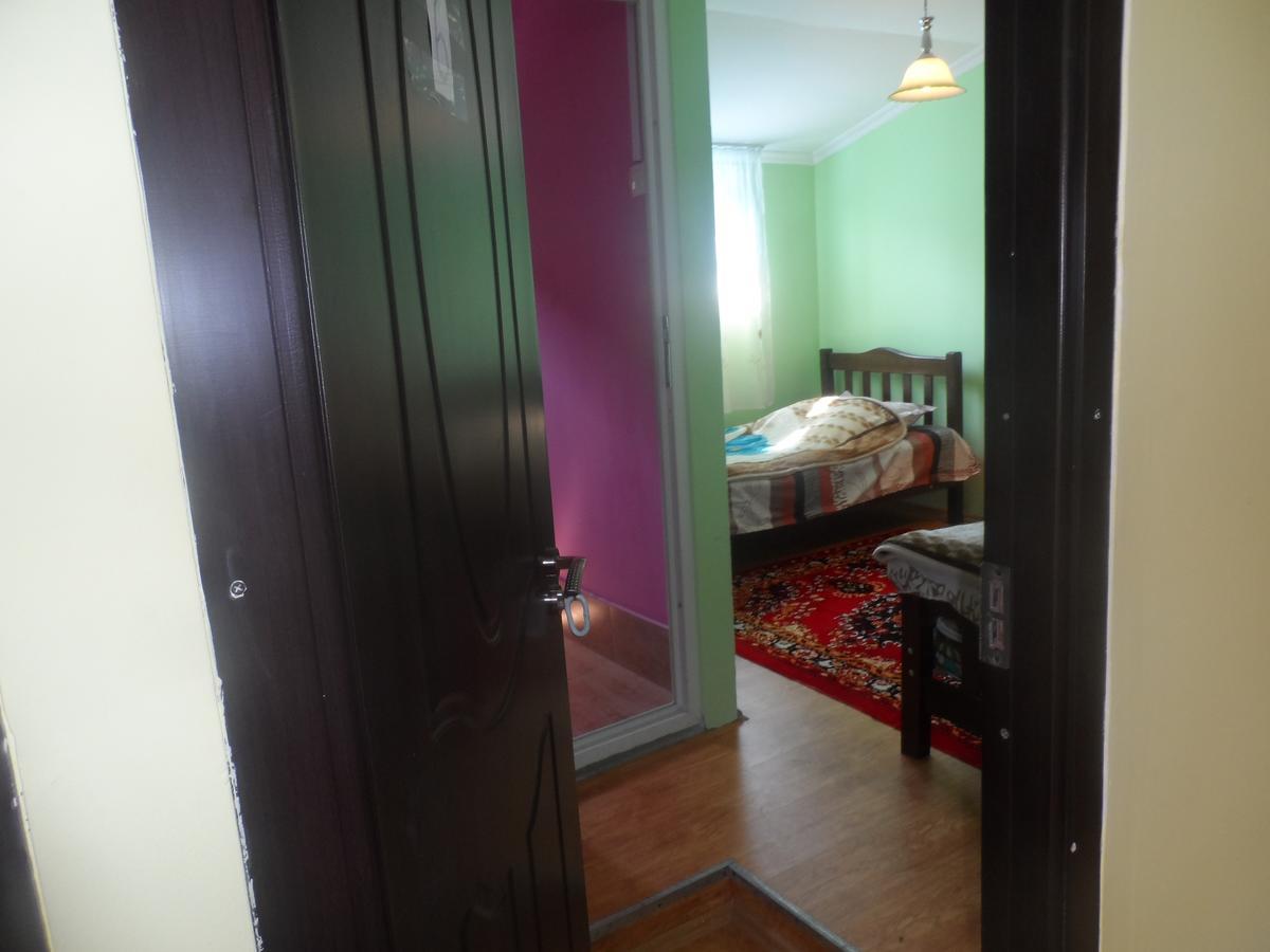 אושגולי Hotel Tekla מראה חיצוני תמונה